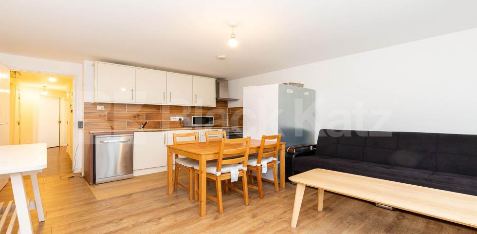 			2 Bedroom, 1 bath, 1 reception Apartment			 Bunning way, CALEDONIAN ROAD